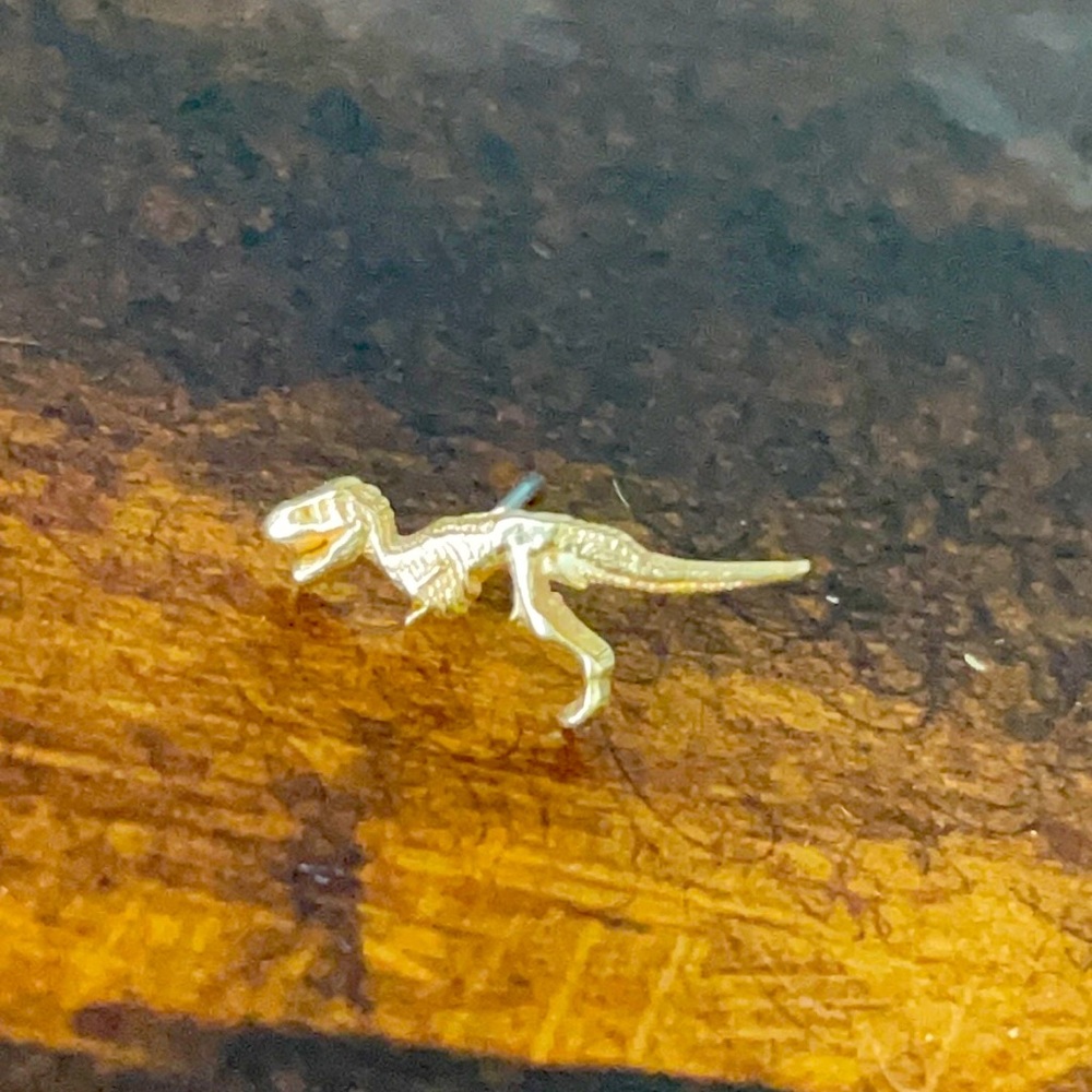BODY GEMS t-Rex push front earring fits 16 and 18g backs